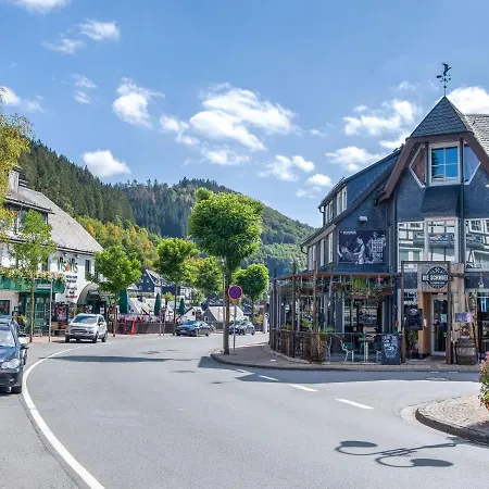 Ruhiges In Schwalefeld Mit Garten شقة