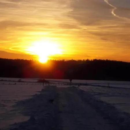 Ruhiges In Schwalefeld Mit Garten شقة فيلنغن