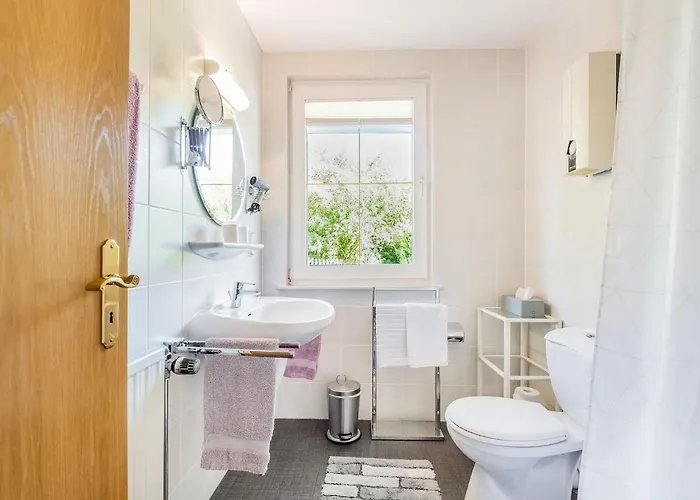 Ruhiges In Schwalefeld Mit Garten